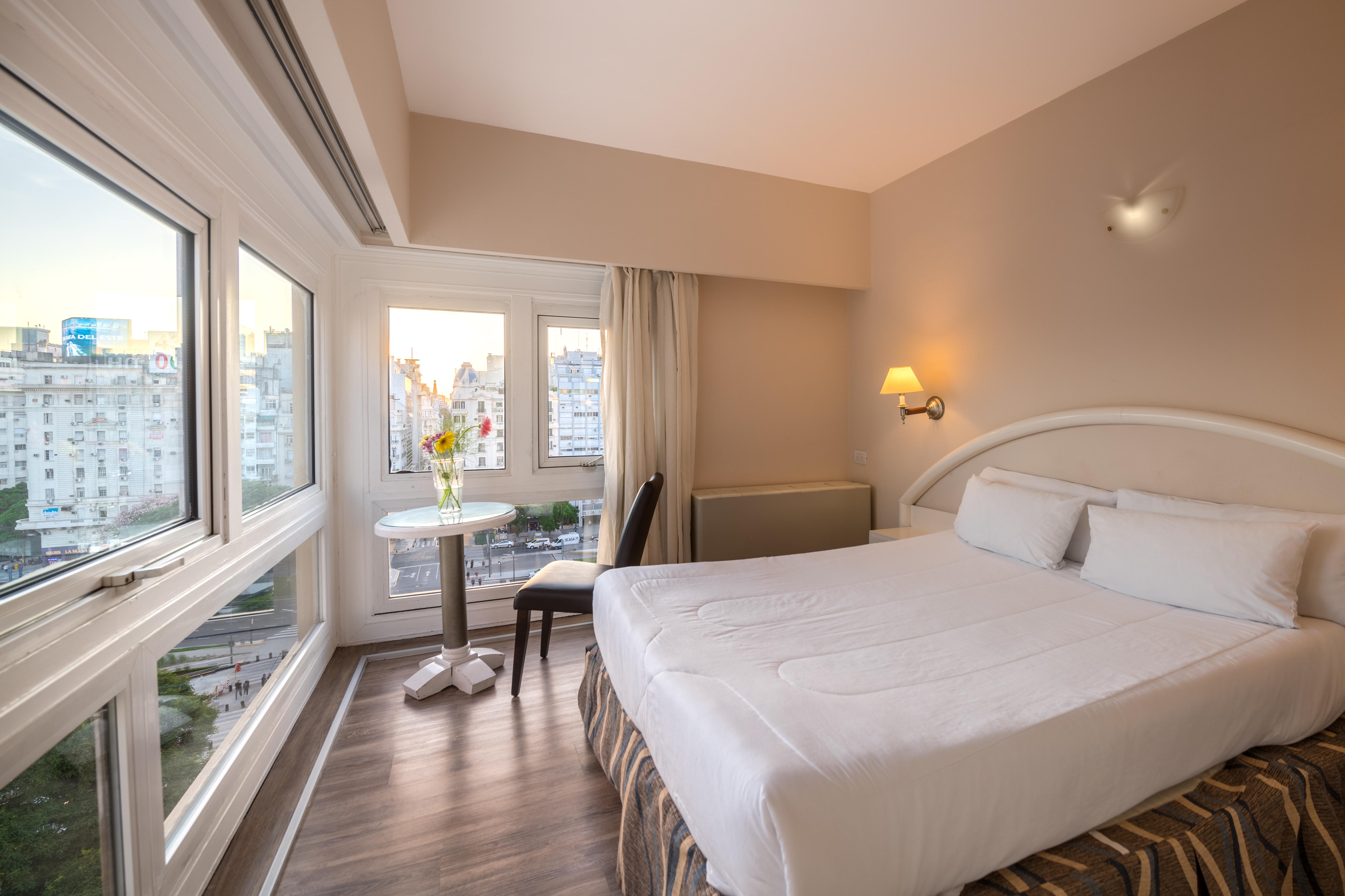 Exe Hotel Colon Буенос Айрес Екстериор снимка