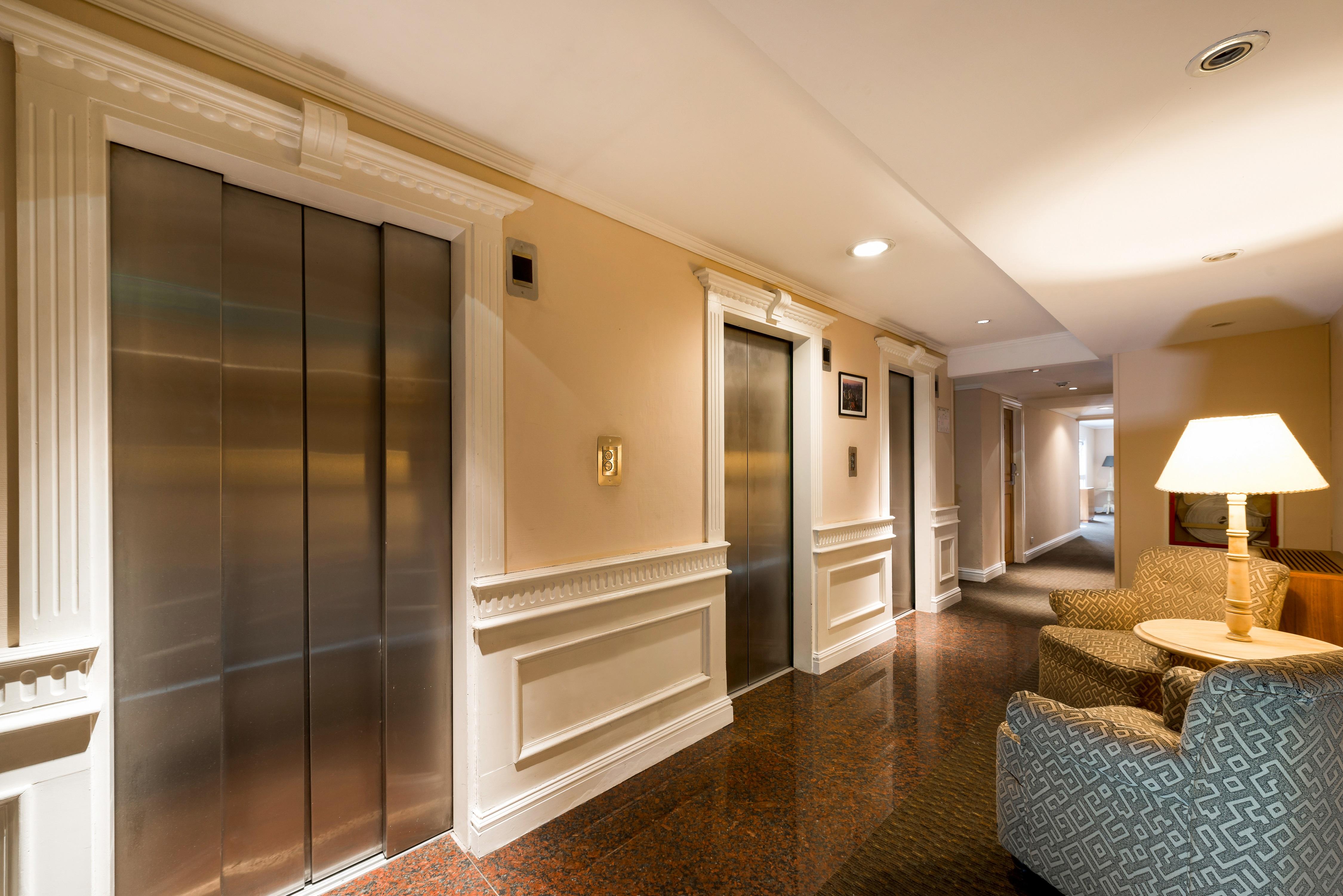 Exe Hotel Colon Буенос Айрес Екстериор снимка