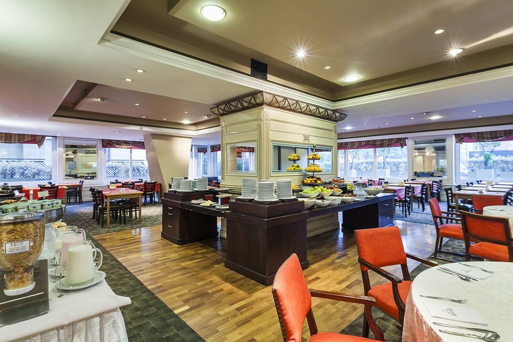 Exe Hotel Colon Буенос Айрес Екстериор снимка